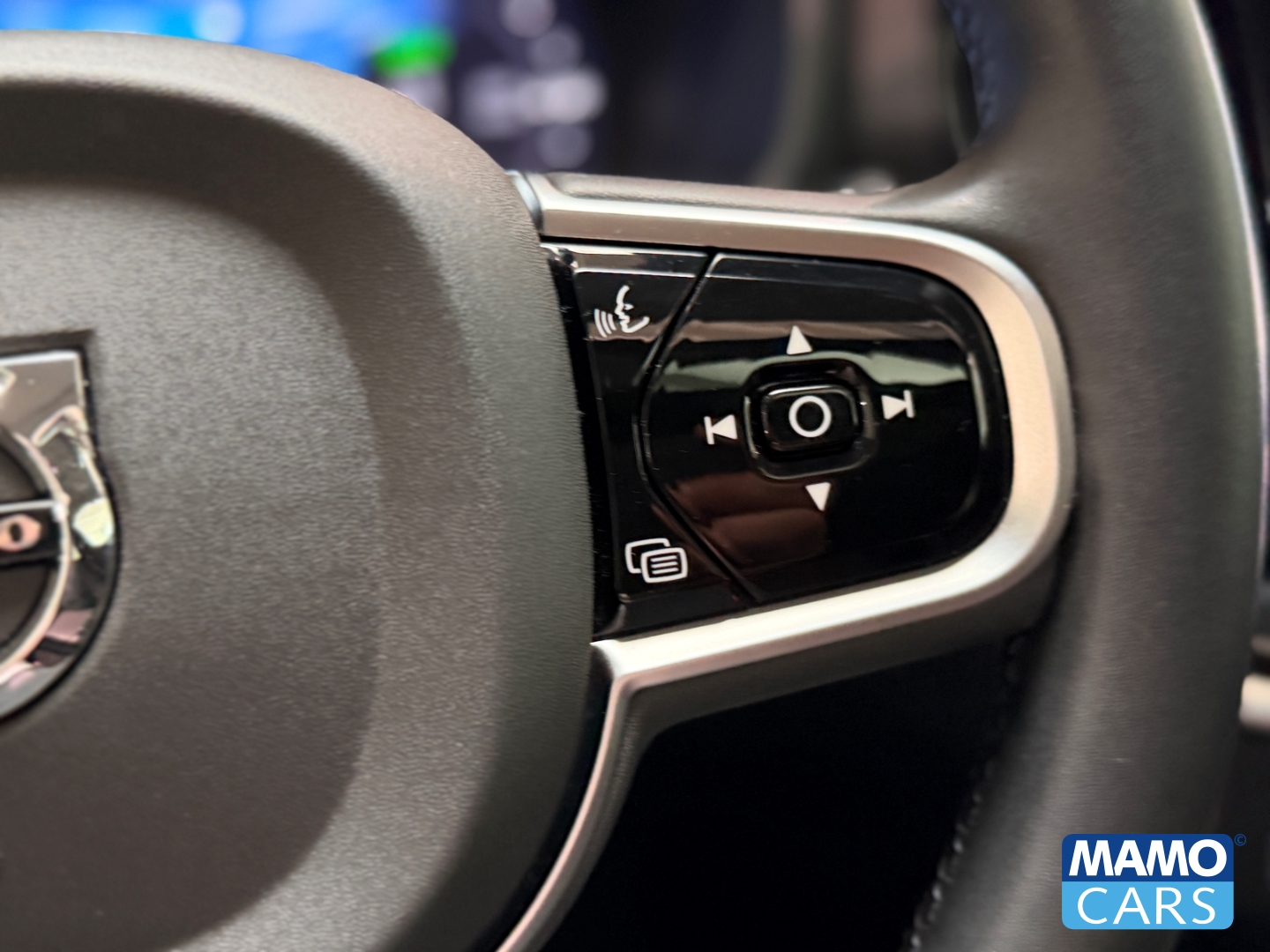 Fahrzeugabbildung Volvo V60 T8 AWD Plus Bright ACC/BLIS/HUD/360°/PANO