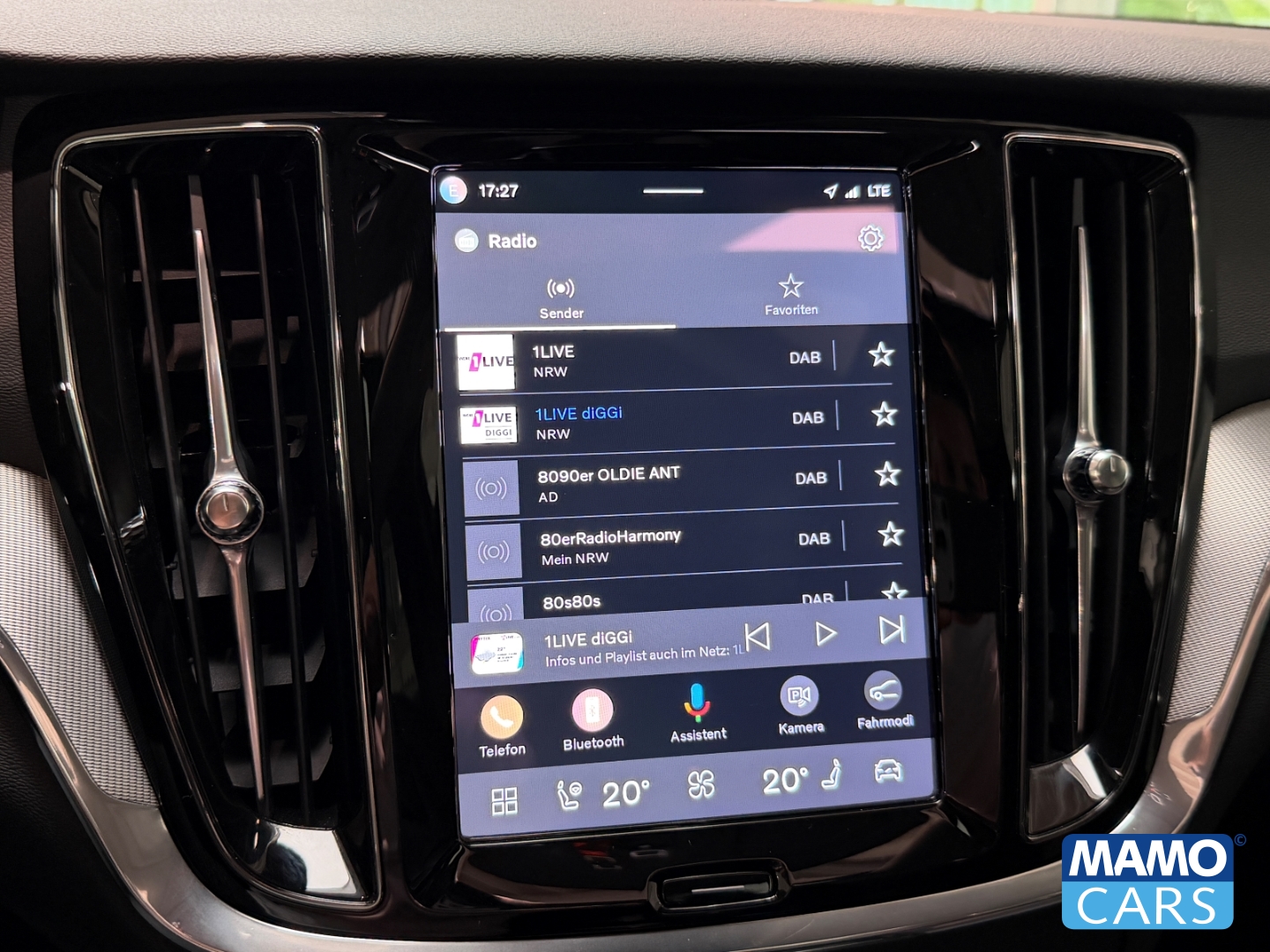 Fahrzeugabbildung Volvo V60 T8 AWD Plus Bright ACC/BLIS/HUD/360°/PANO