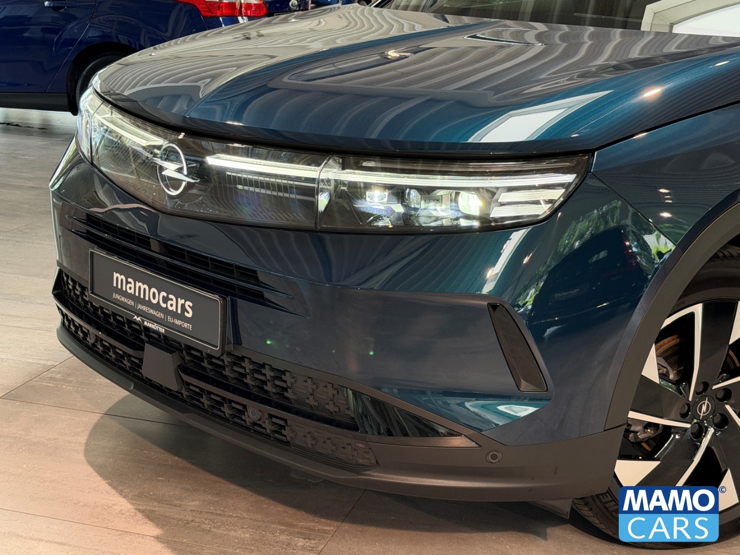 Fahrzeugabbildung Opel Grandland 1.2 GS 48V-Hybrid CAM/NAVI/KLIMA/SHZ