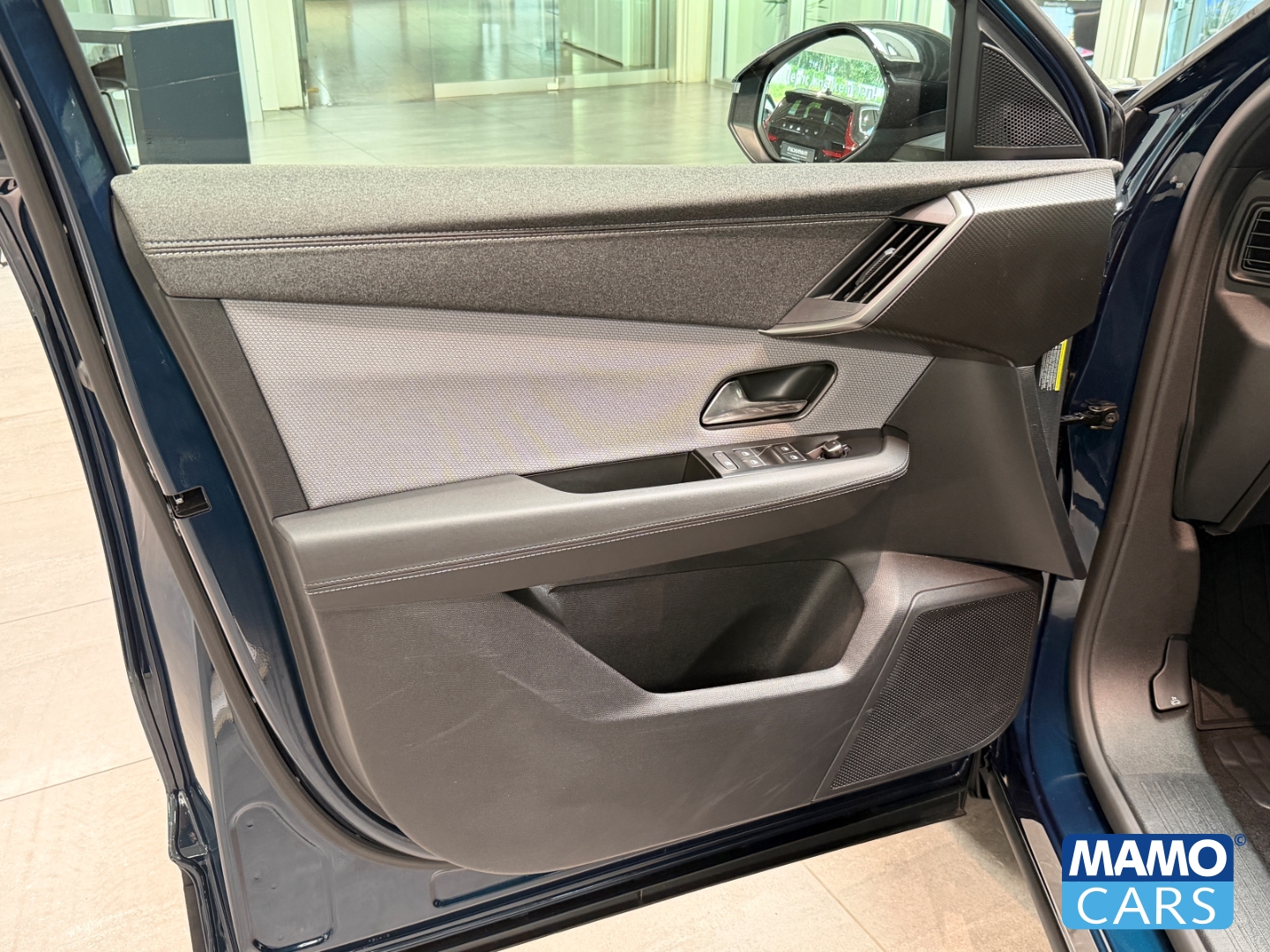 Fahrzeugabbildung Opel Grandland 1.2 GS 48V-Hybrid CAM/NAVI/KLIMA/SHZ