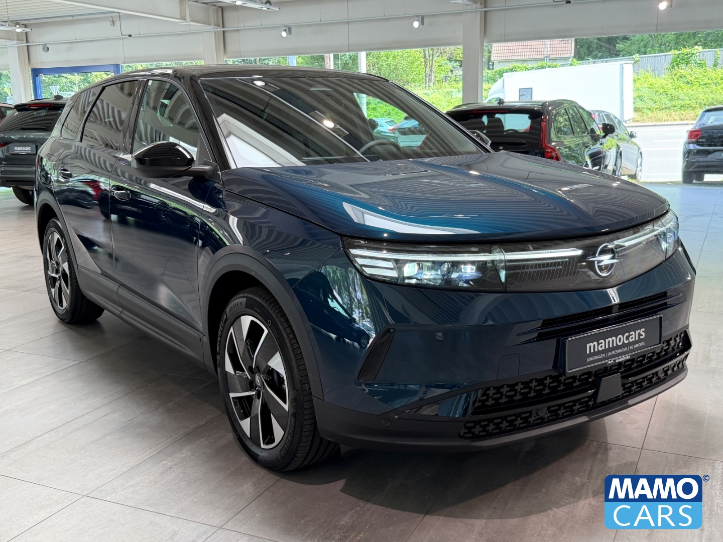 Fahrzeugabbildung Opel Grandland 1.2 GS 48V-Hybrid CAM/NAVI/KLIMA/SHZ