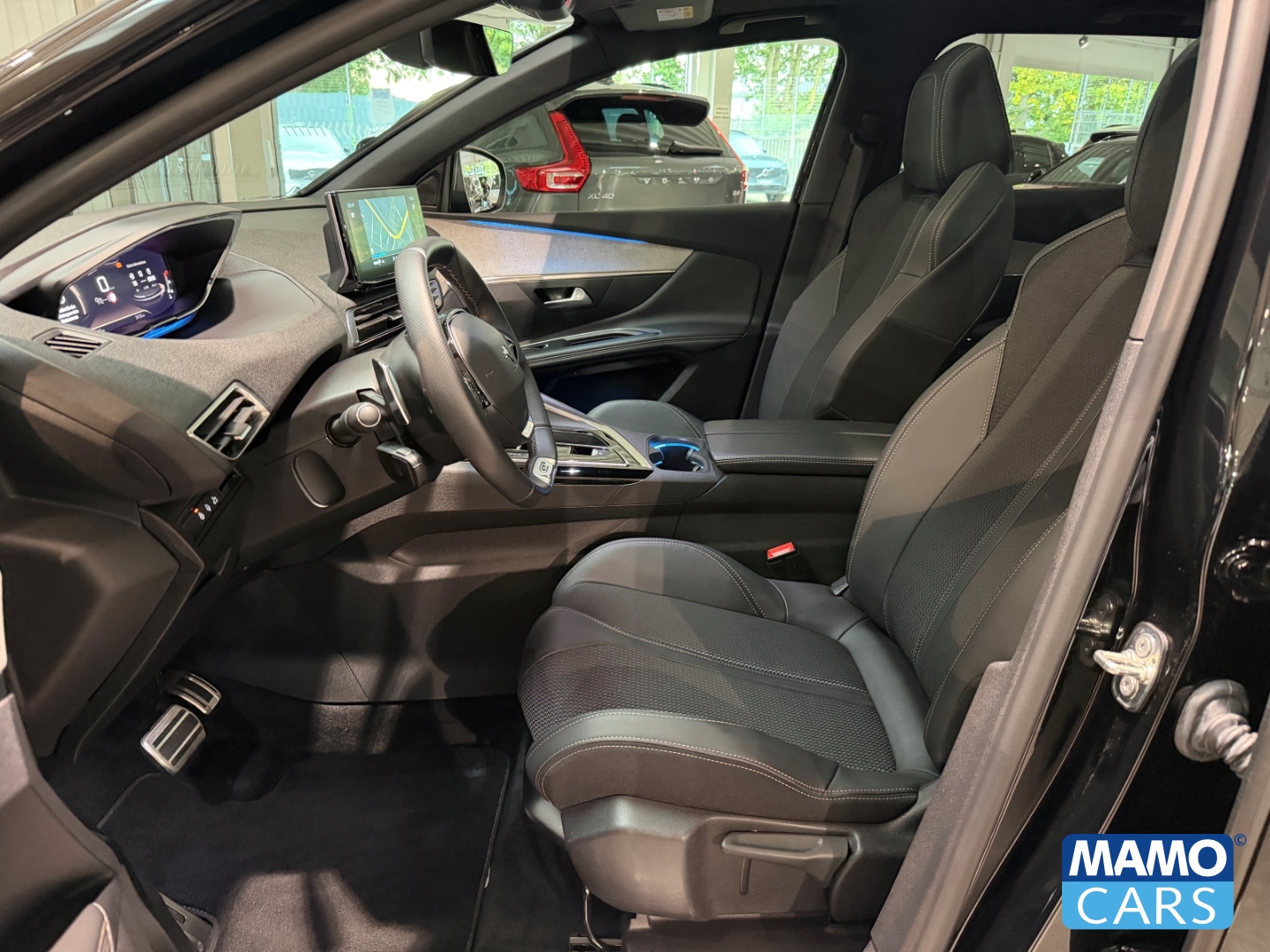 Fahrzeugabbildung Peugeot 3008 GT 1.2 PureTech ACC/BLIS/CAM/PANO/SHZ/APPLE