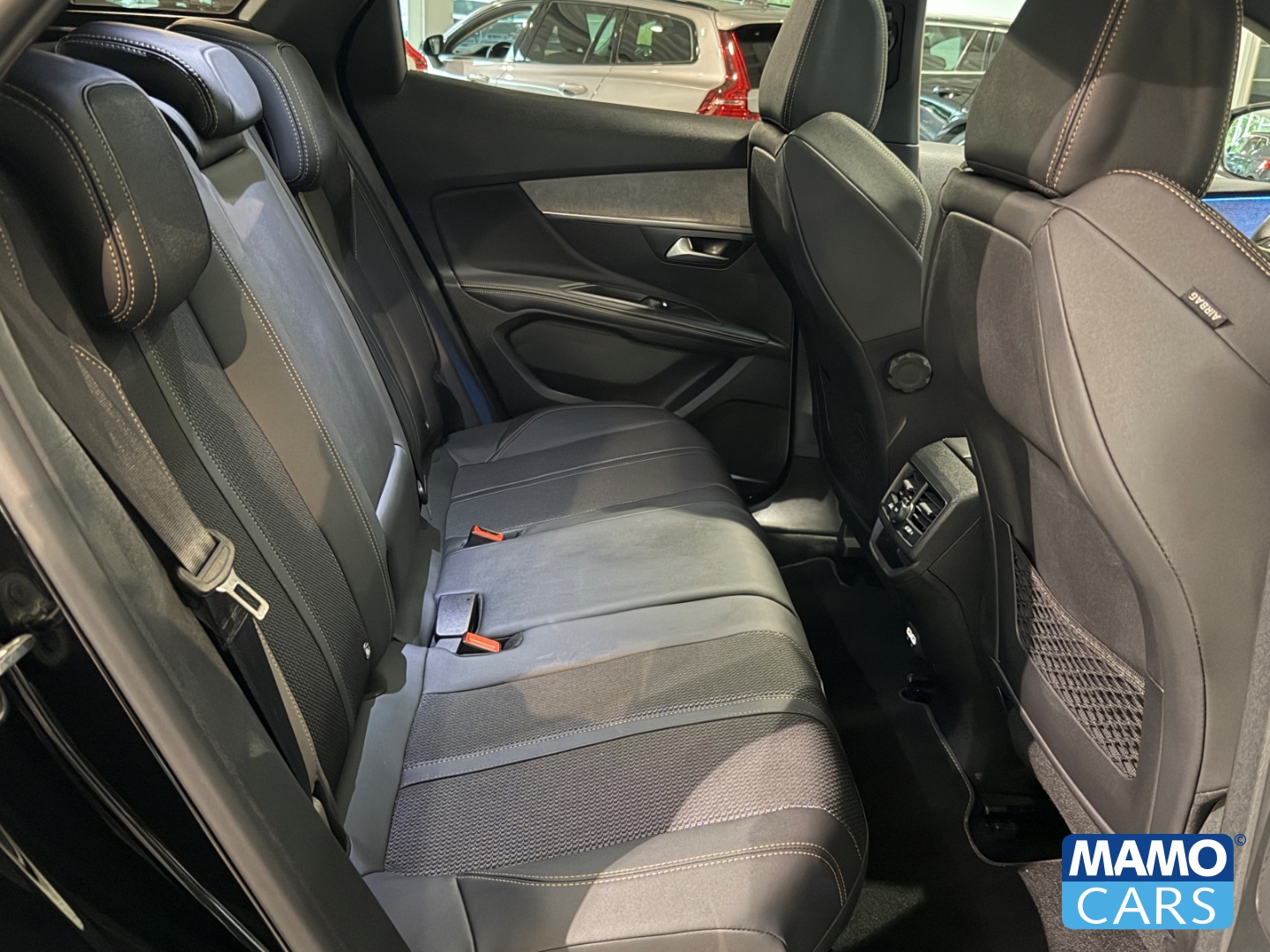 Fahrzeugabbildung Peugeot 3008 GT 1.2 PureTech ACC/BLIS/CAM/PANO/SHZ/APPLE