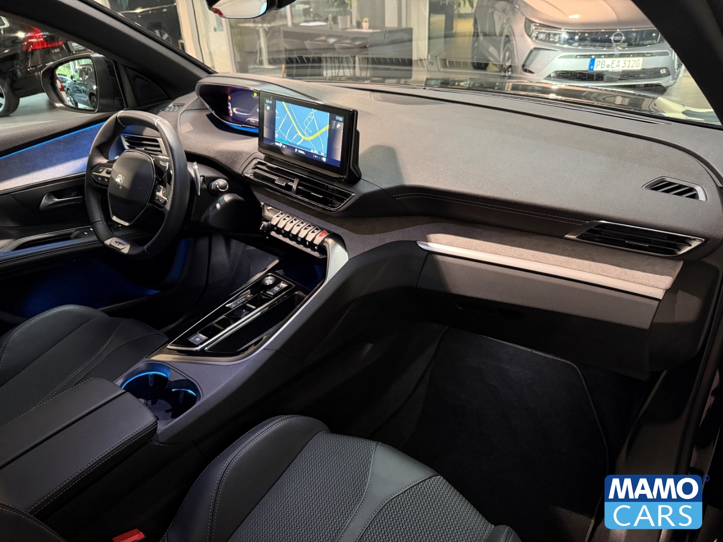 Fahrzeugabbildung Peugeot 3008 GT 1.2 PureTech ACC/BLIS/CAM/PANO/SHZ/APPLE