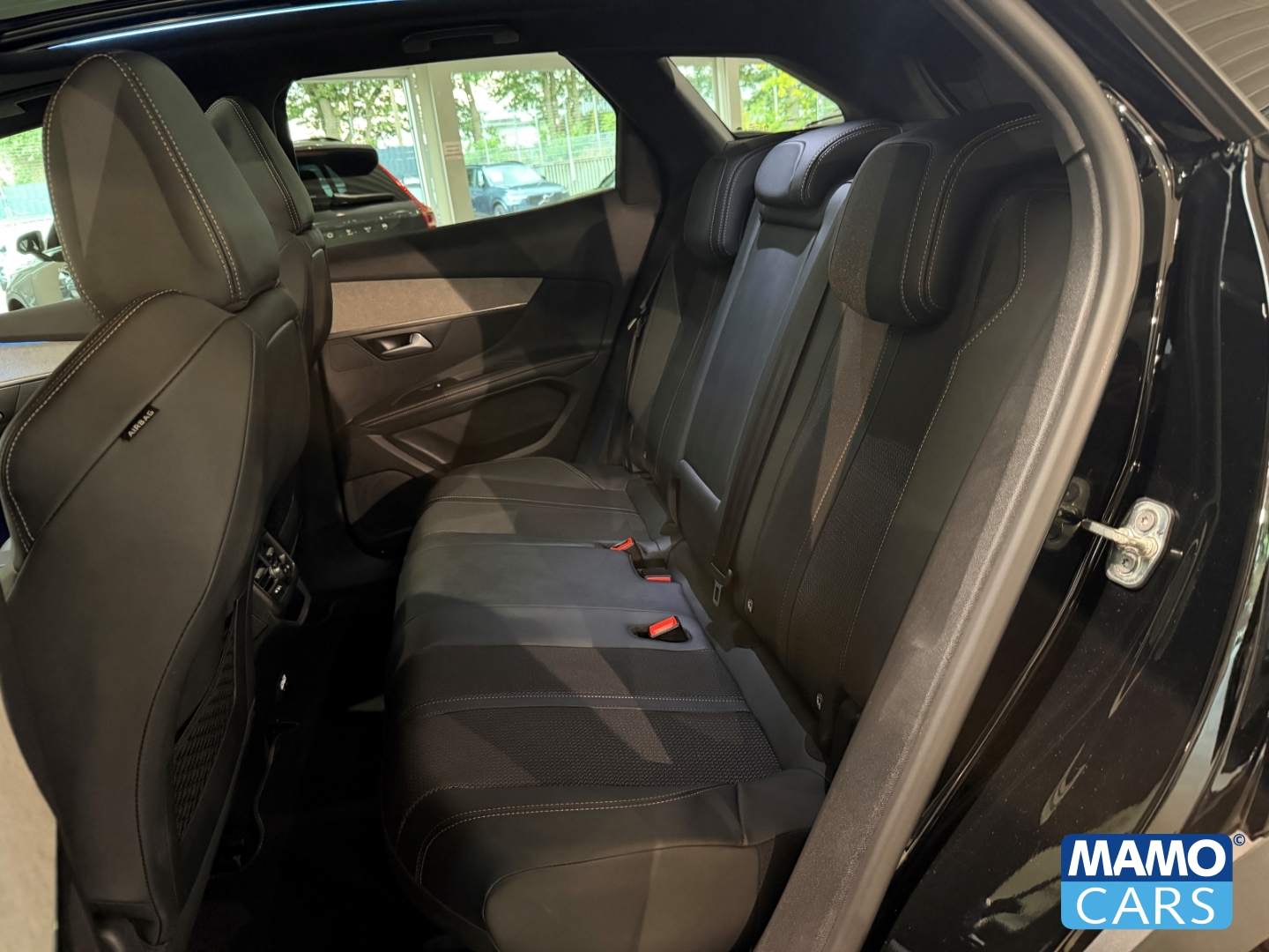 Fahrzeugabbildung Peugeot 3008 GT 1.2 PureTech ACC/BLIS/CAM/PANO/SHZ/APPLE