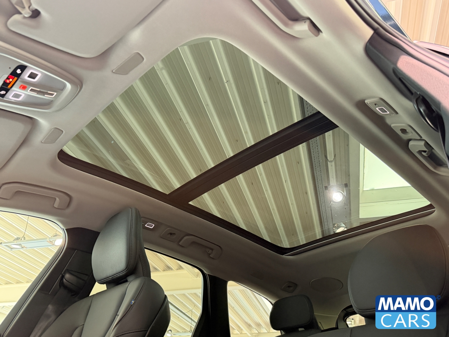 Fahrzeugabbildung Volvo XC60 T6 AWD Plus Bright Recharge ACC/BLIS/PANO