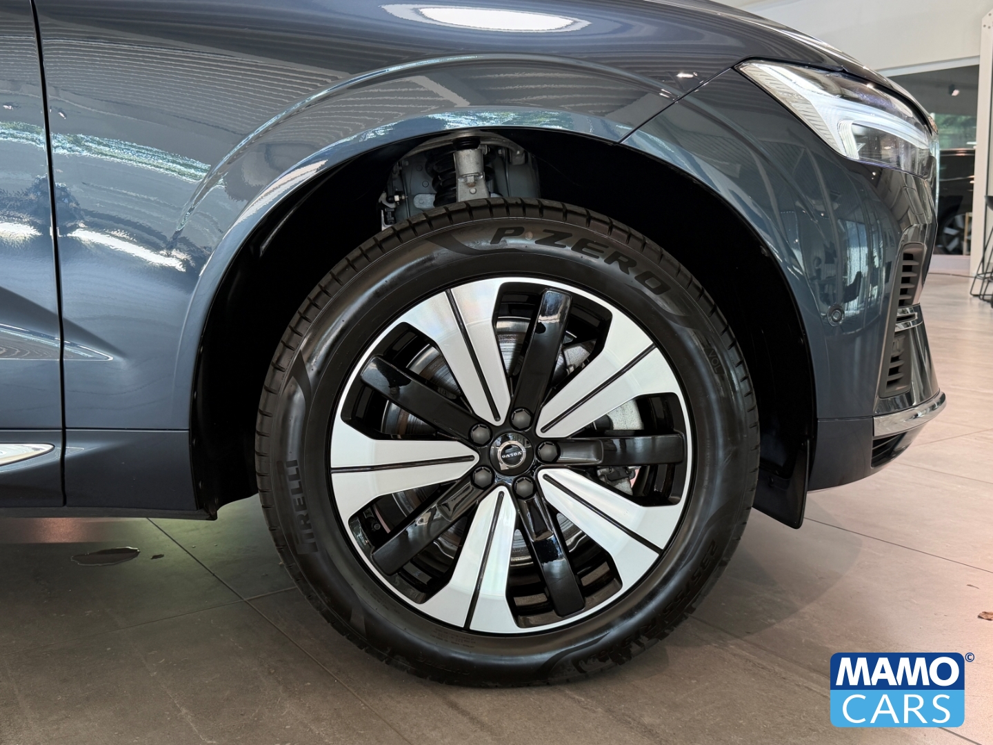 Fahrzeugabbildung Volvo XC60 T6 AWD Plus Bright Recharge ACC/BLIS/PANO