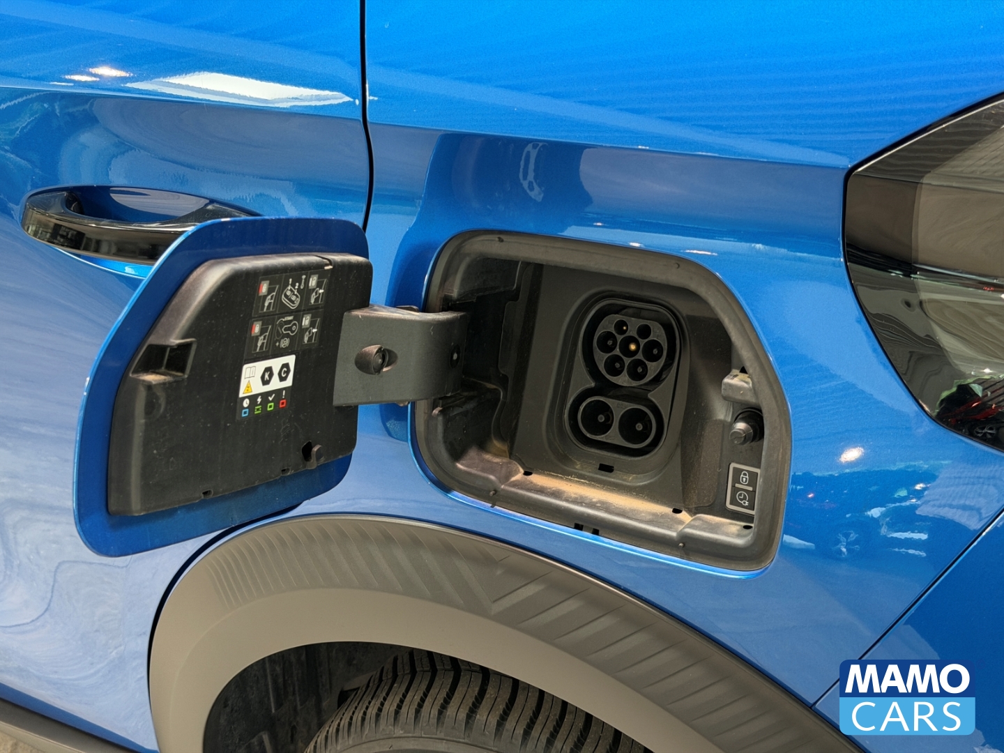 Fahrzeugabbildung Citroen C3 e 113 MAX 11KW-OBC/NAVI/KLIMA/CAM/TEMPOMAT