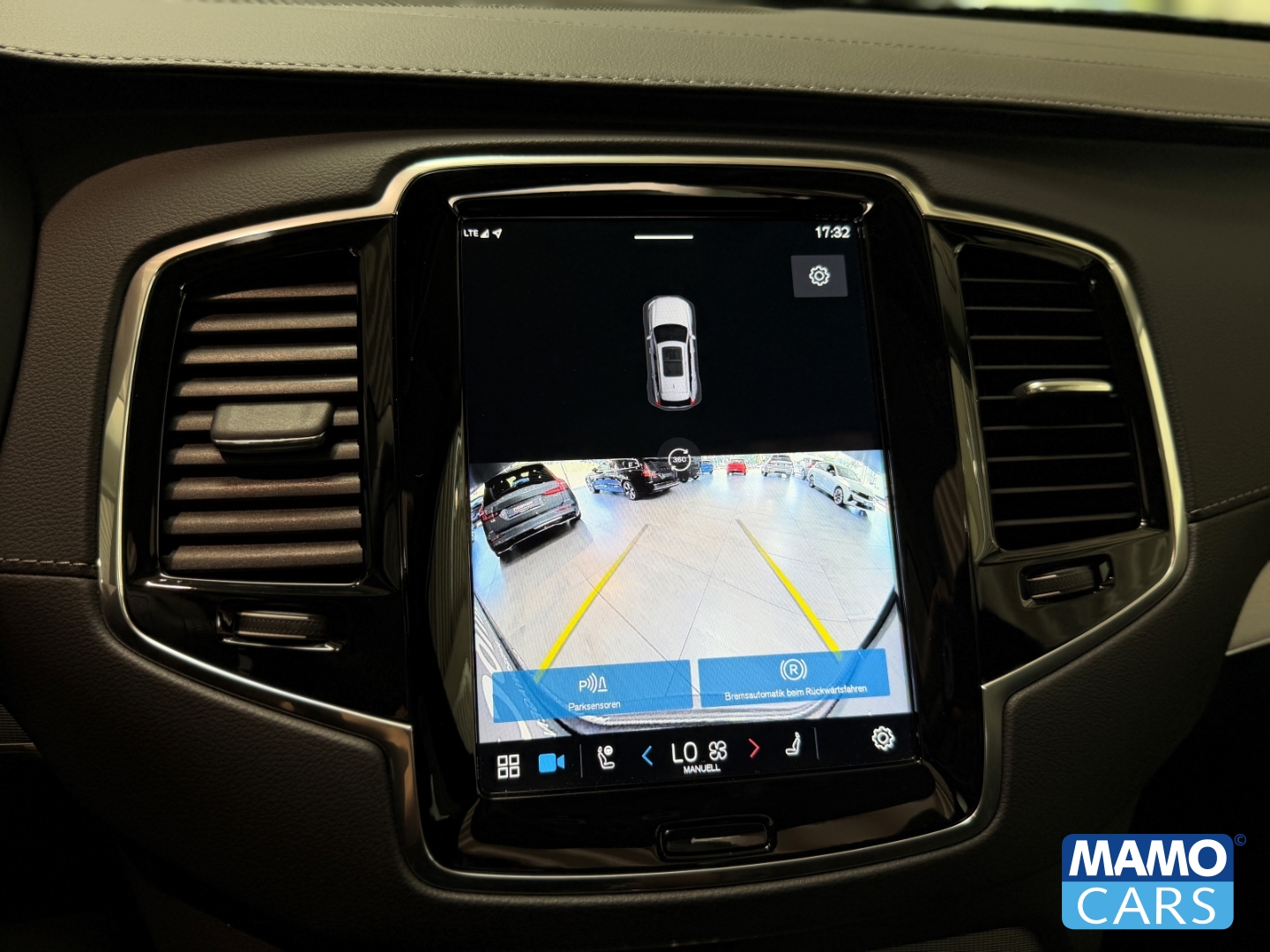 Fahrzeugabbildung Volvo XC90 T8 AWD Ultra Bright 7-Sitzer AHK/HUD/PANO