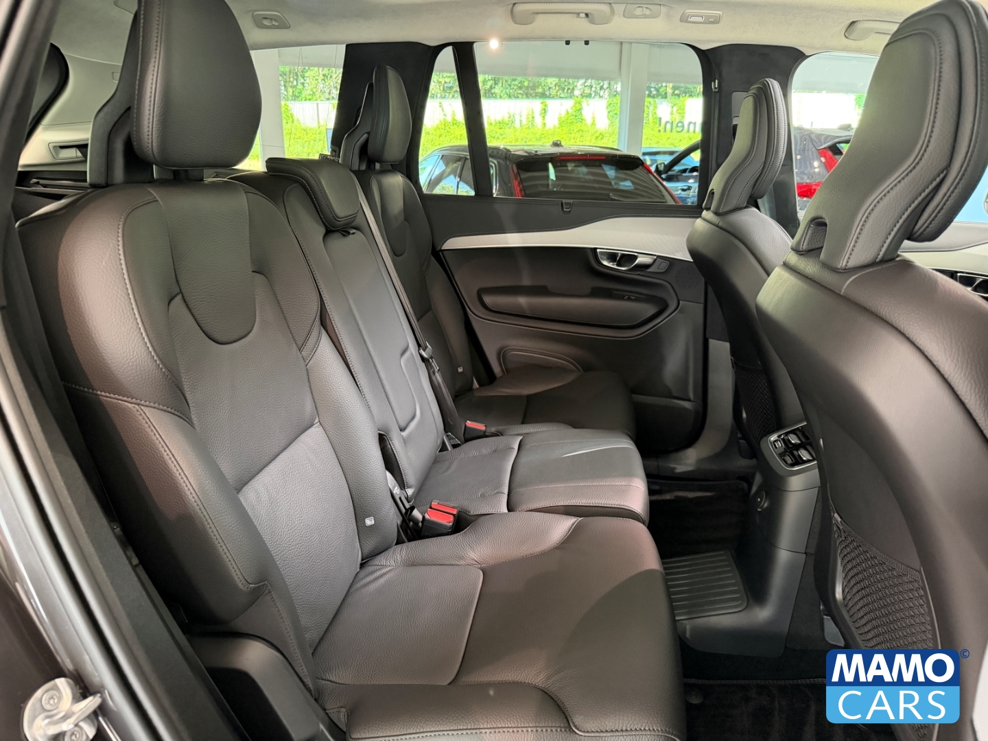 Fahrzeugabbildung Volvo XC90 T8 AWD Ultra Bright 7-Sitzer AHK/HUD/PANO