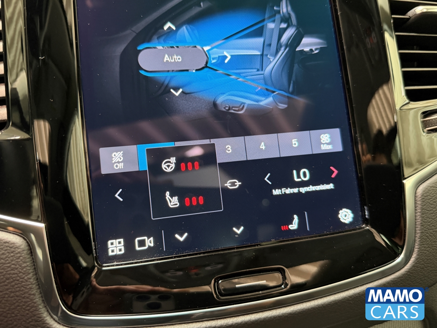 Fahrzeugabbildung Volvo XC90 T8 AWD Ultra Bright 7-Sitzer AHK/HUD/PANO