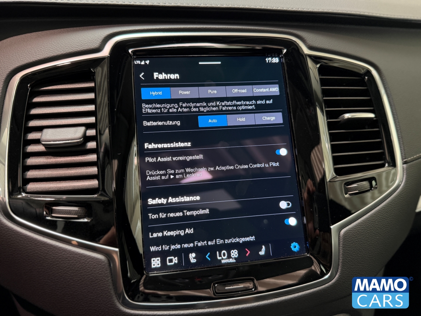 Fahrzeugabbildung Volvo XC90 T8 AWD Ultra Bright 7-Sitzer AHK/HUD/PANO