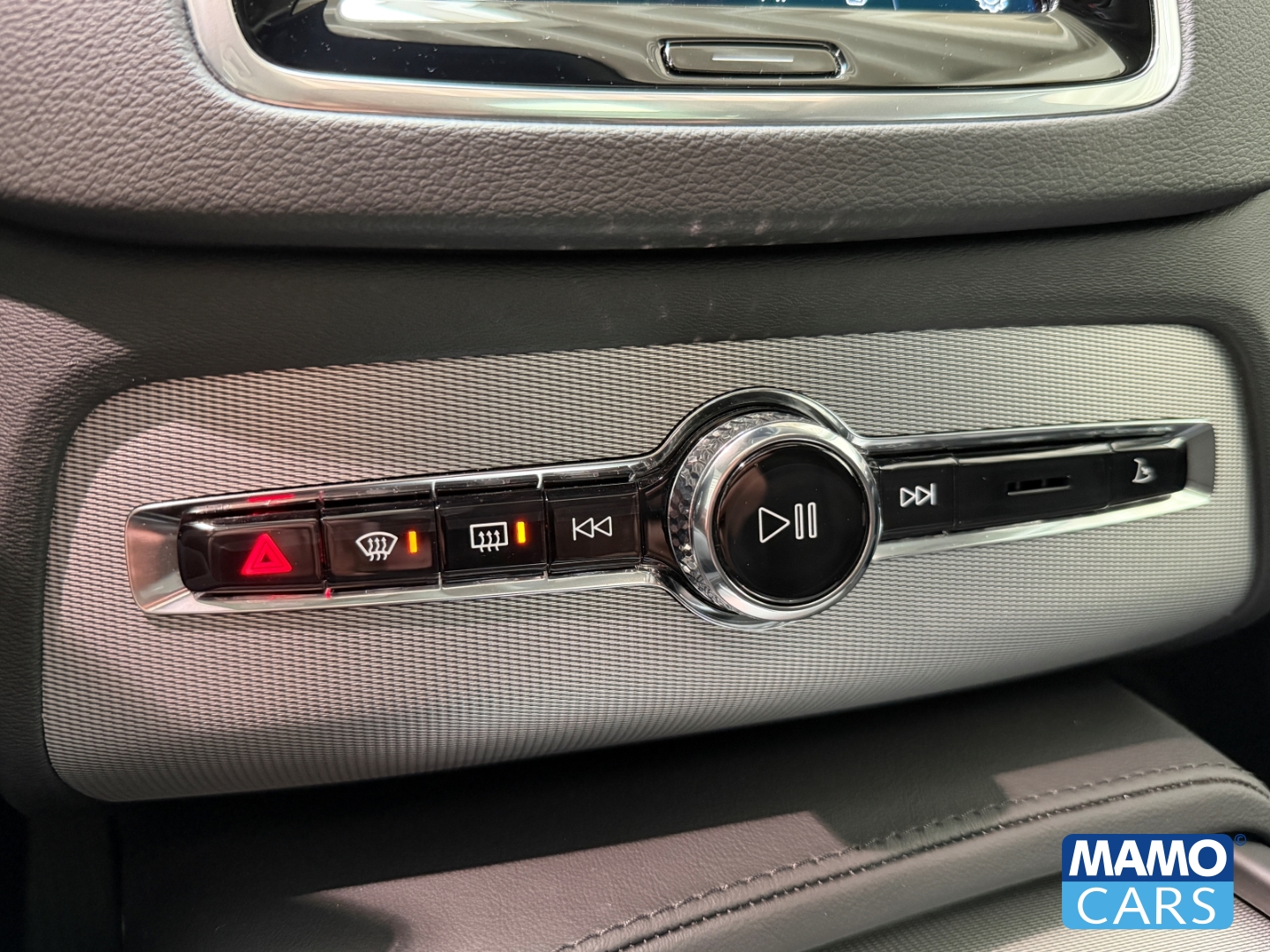 Fahrzeugabbildung Volvo XC90 T8 AWD Ultra Bright 7-Sitzer AHK/HUD/PANO