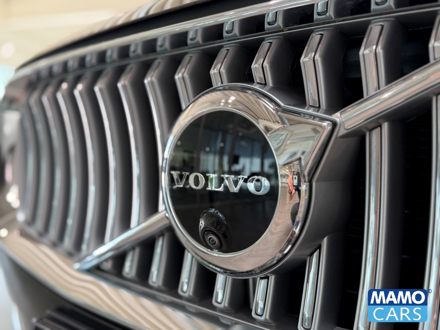 Fahrzeugabbildung Volvo XC90 T8 AWD Ultra Bright 7-Sitzer AHK/HUD/PANO