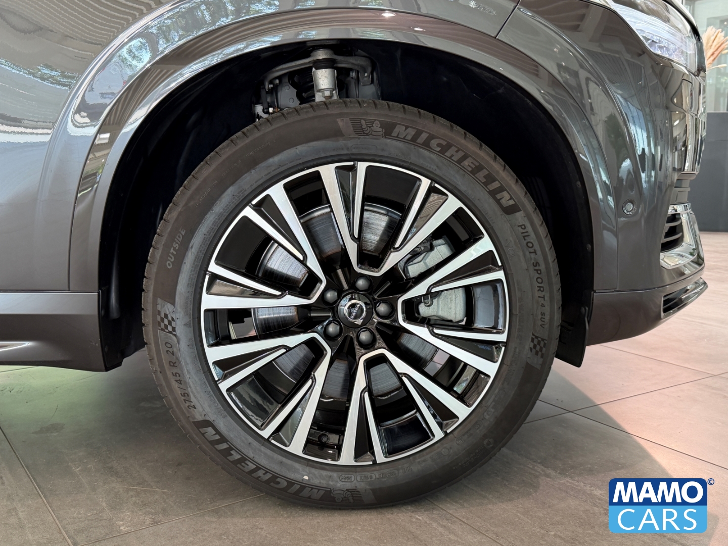 Fahrzeugabbildung Volvo XC90 T8 AWD Ultra Bright 7-Sitzer AHK/HUD/PANO
