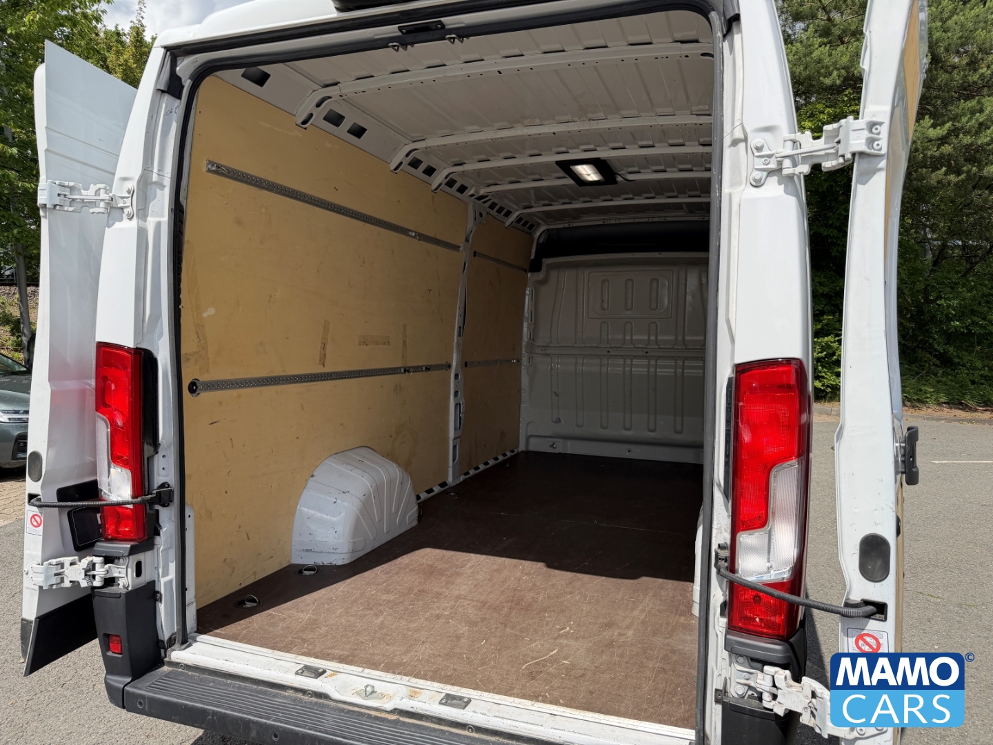 Fahrzeugabbildung Opel Movano Kasten 3.5t L4H2 BlueHDI 140 TEMP/CAM