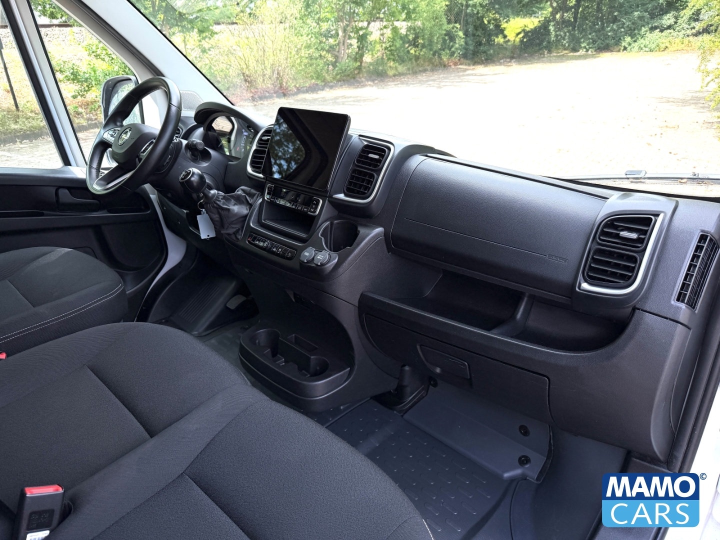 Fahrzeugabbildung Opel Movano Kasten 3.5t L4H2 BlueHDI 140 TEMP/CAM
