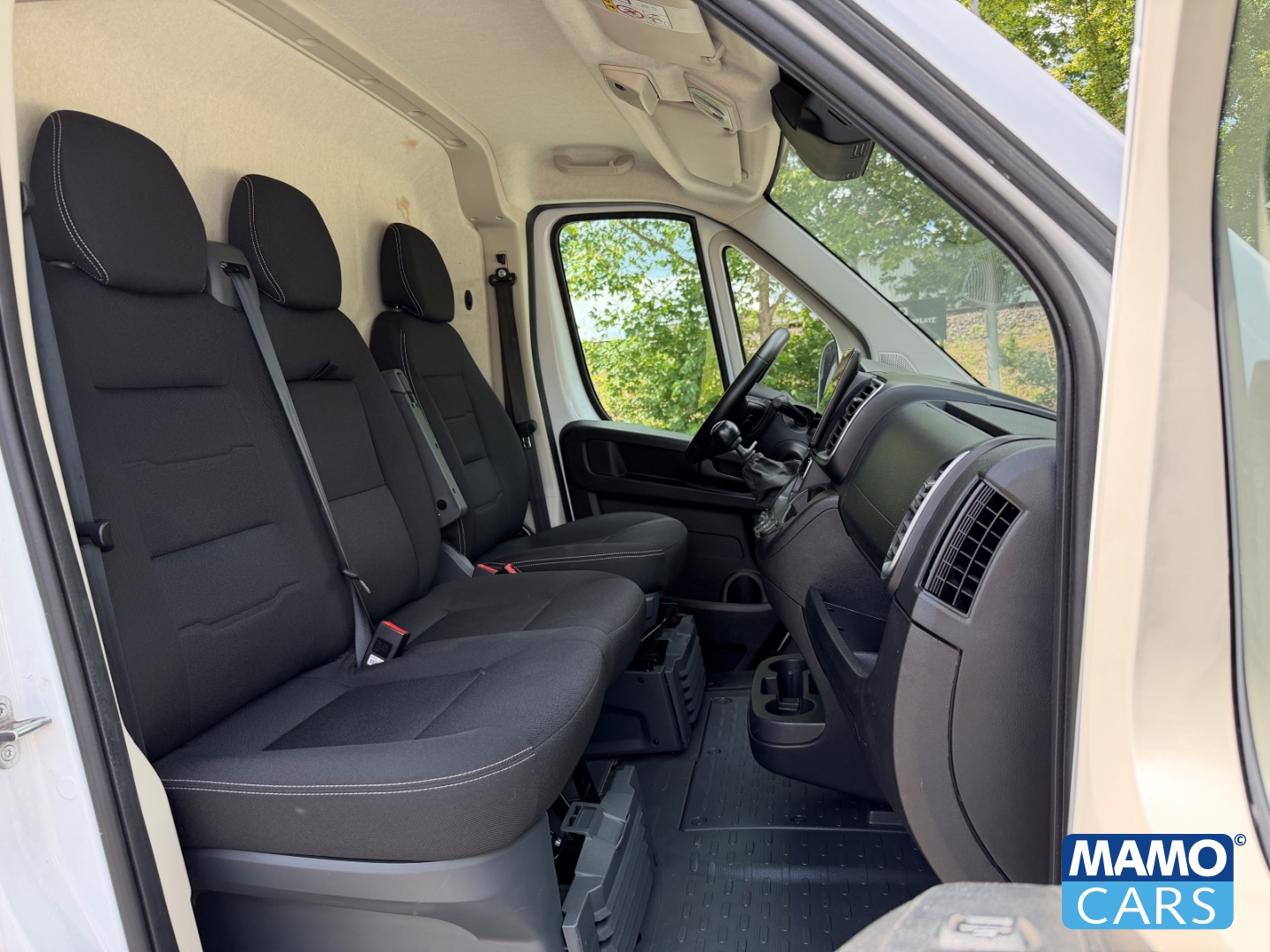 Fahrzeugabbildung Opel Movano Kasten 3.5t L4H2 BlueHDI 140 TEMP/CAM