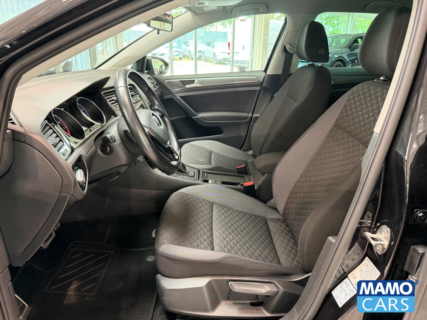 Fahrzeugabbildung Volkswagen Golf VII Join DSG/NAVI/STHZ/KLIMA/CAM/LED