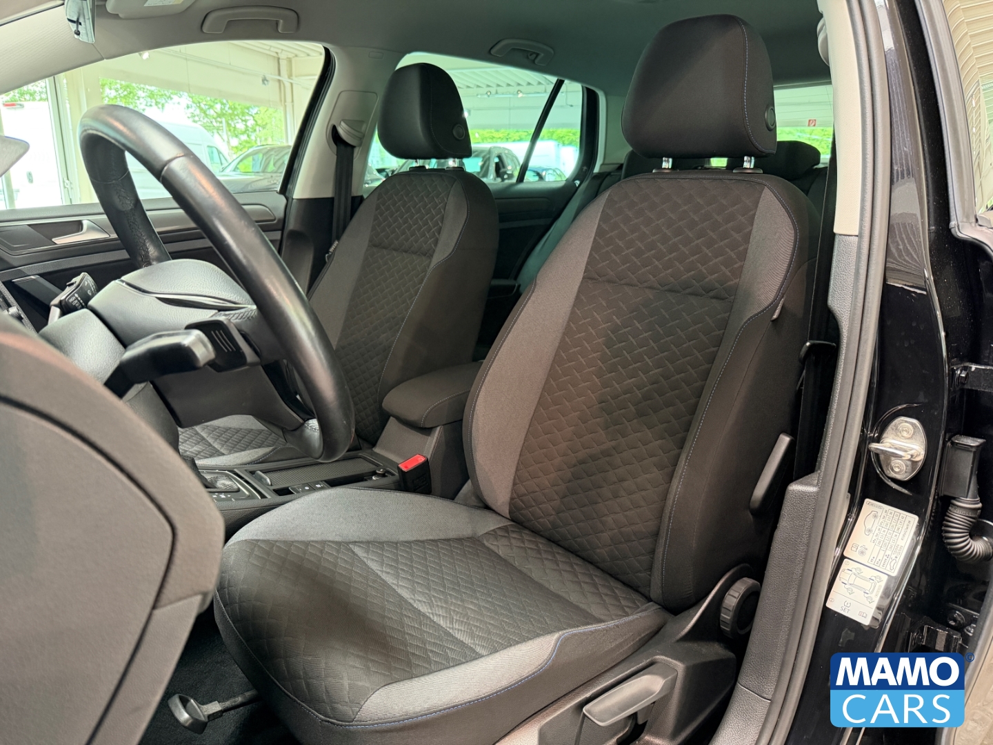 Fahrzeugabbildung Volkswagen Golf VII Join DSG/NAVI/STHZ/KLIMA/CAM/LED