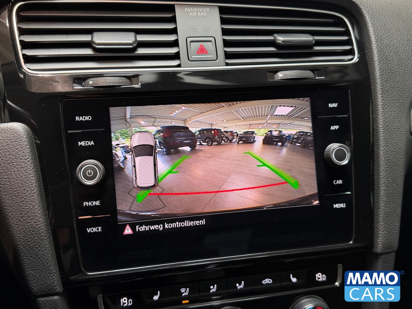 Fahrzeugabbildung Volkswagen Golf VII Join DSG/NAVI/STHZ/KLIMA/CAM/LED