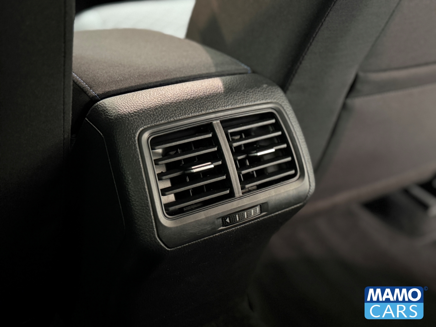 Fahrzeugabbildung Volkswagen Golf VII Join DSG/NAVI/STHZ/KLIMA/CAM/LED