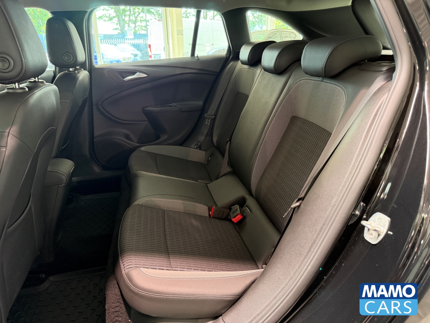 Fahrzeugabbildung Opel Astra K ST Business Elegance BLIS/CAM/NAVI/SHZ