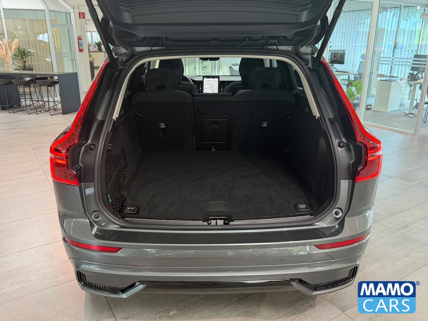 Fahrzeugabbildung Volvo XC60 B5 AWD Plus Dark FACELIFT/ACC/BLIS/360°/PANO/HUD