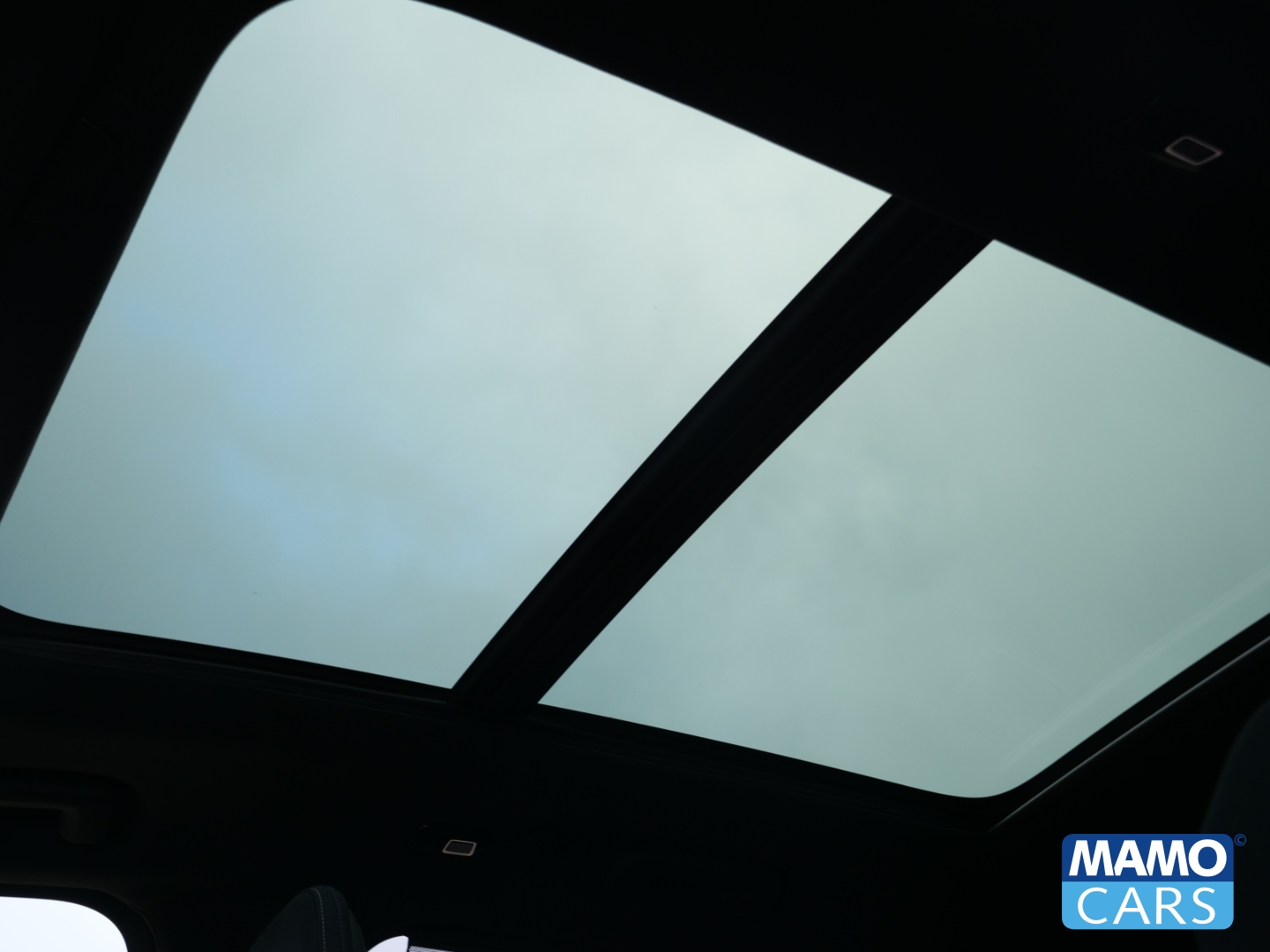 Fahrzeugabbildung Volvo XC90 T8 AWD Ultra Dark 7 -Sitzer/FOUR-C/ACC/AHK