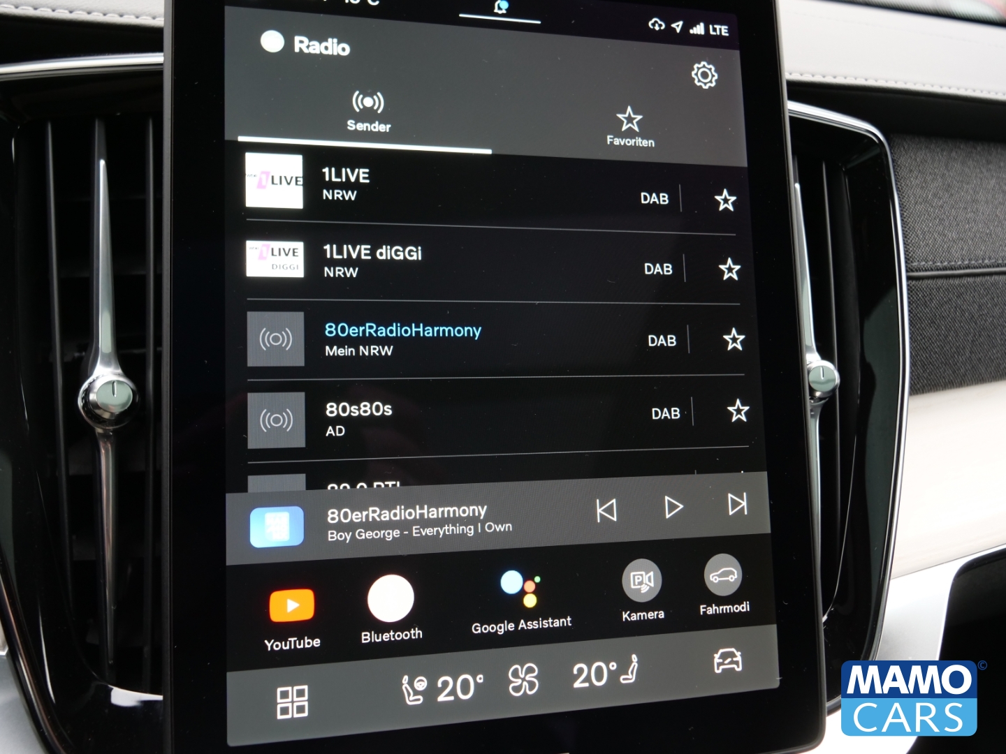 Fahrzeugabbildung Volvo XC90 T8 AWD Ultra Dark 7 -Sitzer/FOUR-C/ACC/AHK