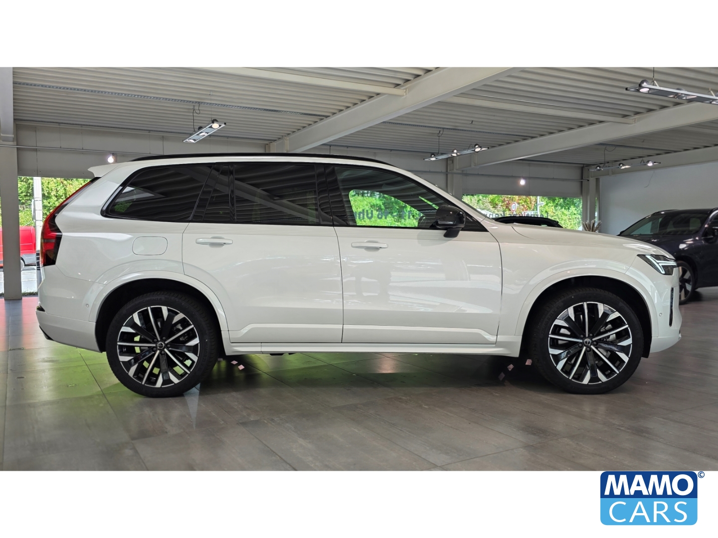 Fahrzeugabbildung Volvo XC90 T8 AWD Ultra Dark 7 -Sitzer/FOUR-C/ACC/AHK