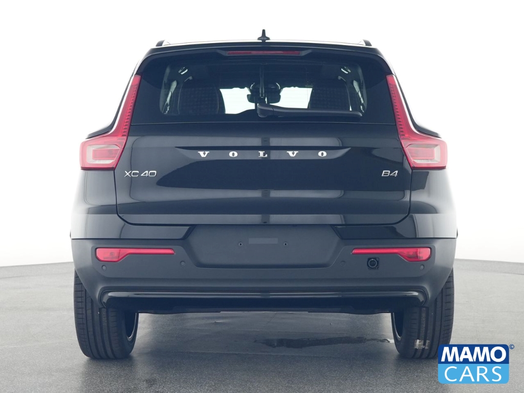 Fahrzeugabbildung Volvo XC40 B4 Plus Dark ACC/AHK/BLIS/SHZ/PANO/360°