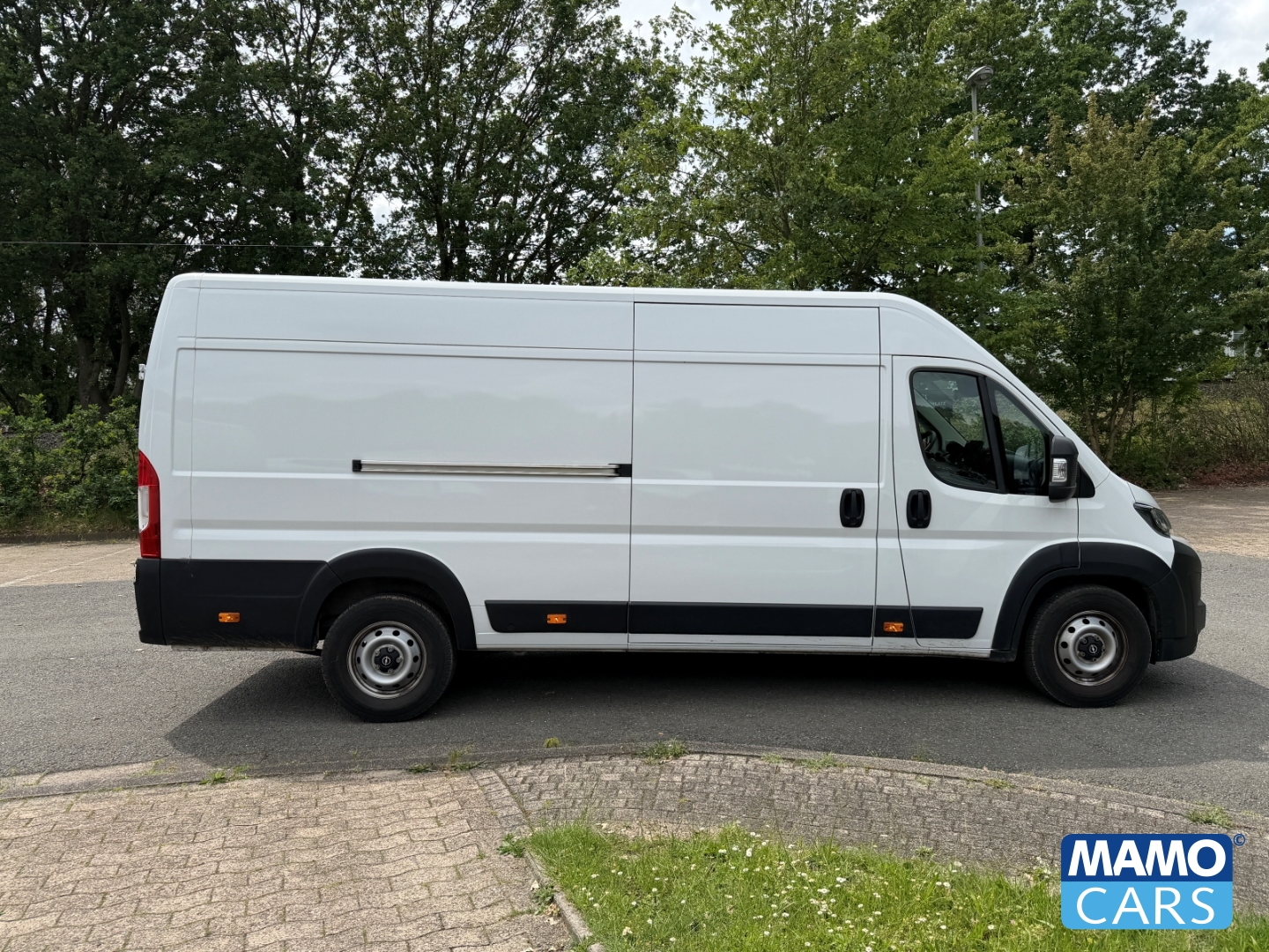 Fahrzeugabbildung Opel Movano Kasten 3.5t L4H2 BlueHDI180 BLIS/CAM/NAVI