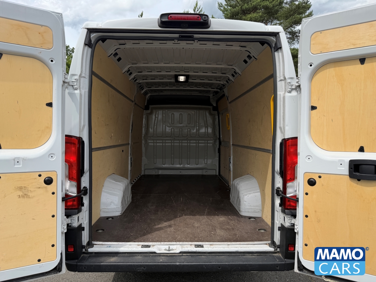 Fahrzeugabbildung Opel Movano Kasten 3.5t L4H2 BlueHDI180 BLIS/CAM/NAVI