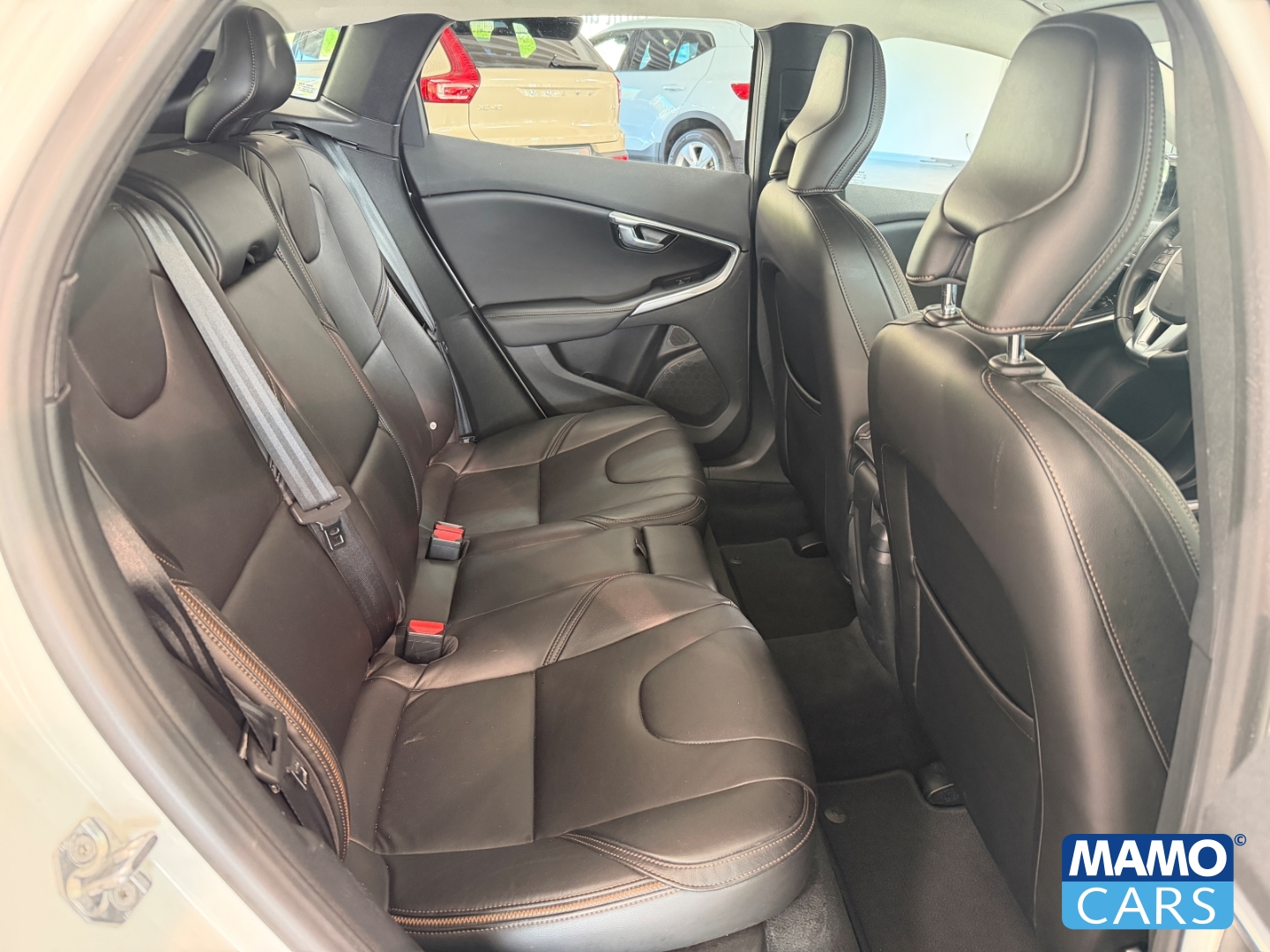 Fahrzeugabbildung Volvo V40 D4 Cross Country Pro AHK/CAM/SHZ/BLIS/NAVI