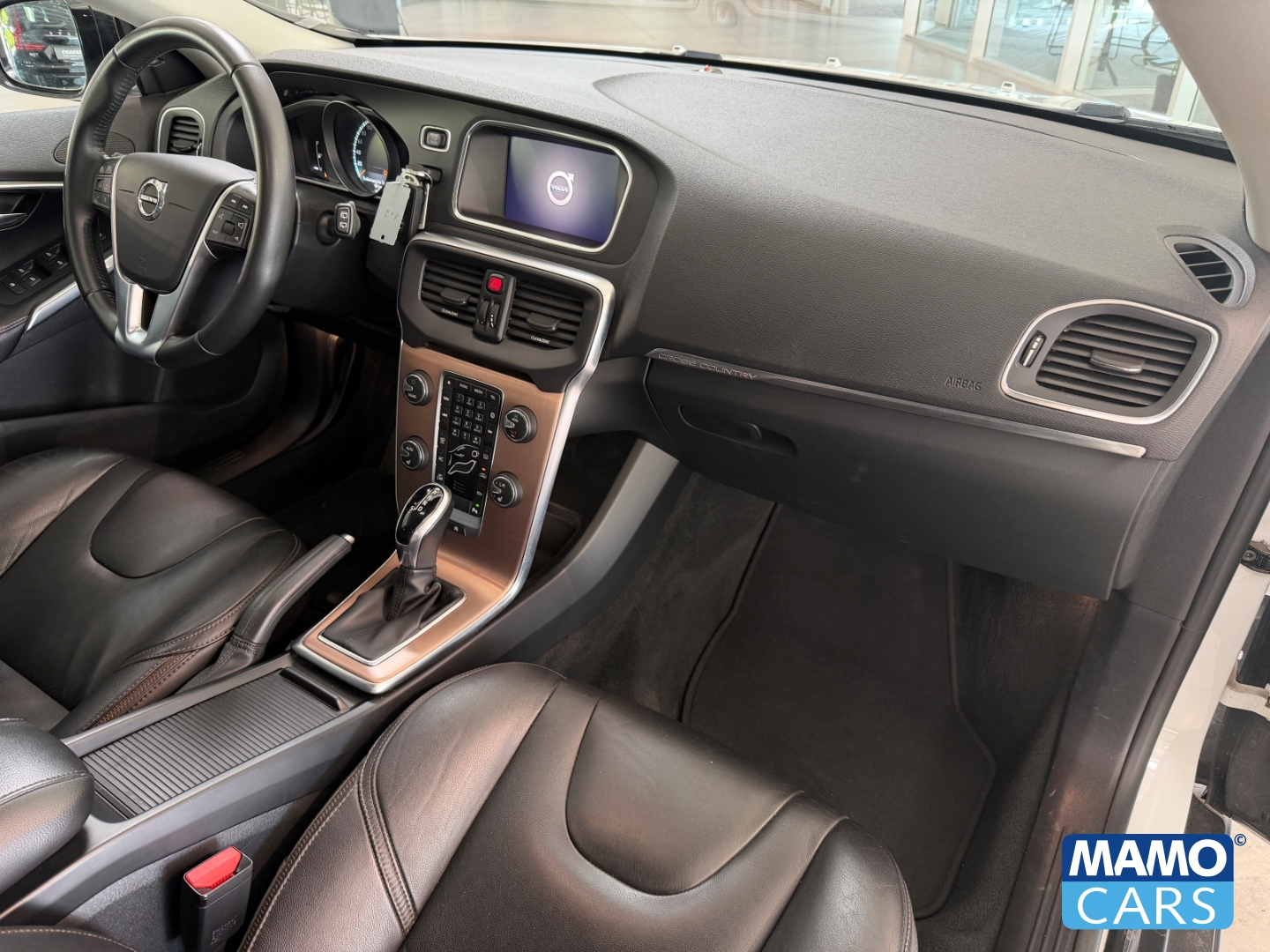 Fahrzeugabbildung Volvo V40 D4 Cross Country Pro AHK/CAM/SHZ/BLIS/NAVI