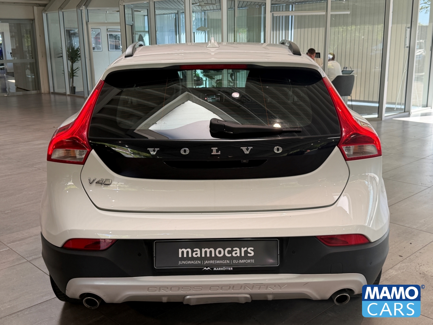Fahrzeugabbildung Volvo V40 D4 Cross Country Pro AHK/CAM/SHZ/BLIS/NAVI