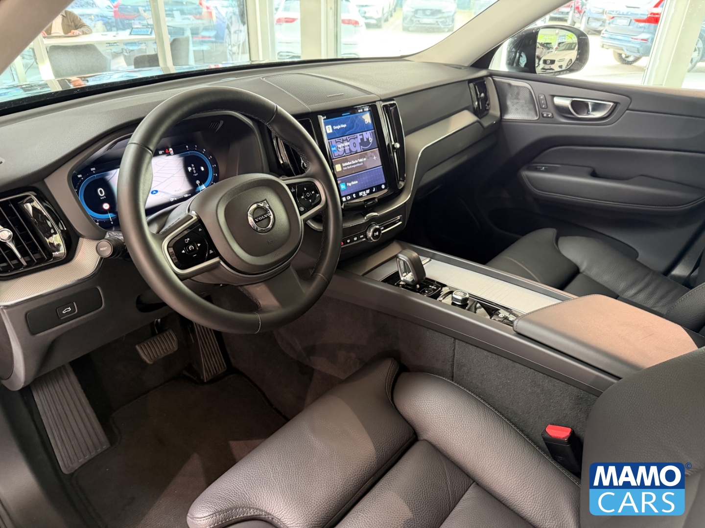 Fahrzeugabbildung Volvo XC60 B5 AWD Plus Dark Four-C/360CAM/HarmanKardon