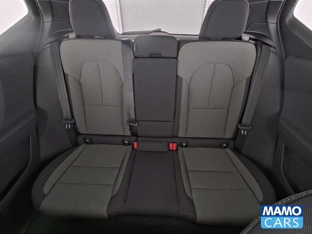Fahrzeugabbildung Volvo XC40 B3 Core ACC/BLIS/CAM/SHZ/LHZ/APPLE