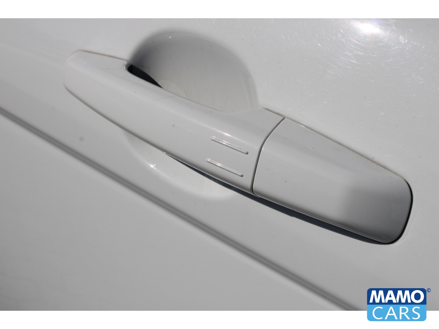 Fahrzeugabbildung Land Rover Range Rover Evoque 2.0 Si Prestige Pano/1. Hd./Keyless