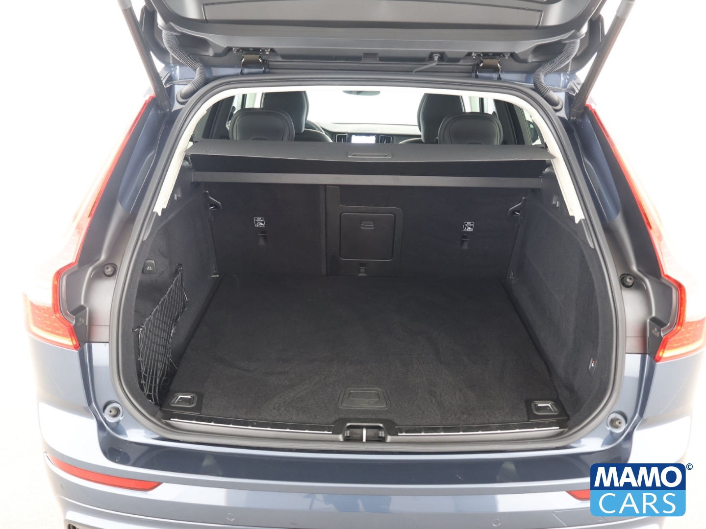 Fahrzeugabbildung Volvo XC60 T8 AWD Plus Dark ACC/PANO/HUD/BLIS/360°/AHK