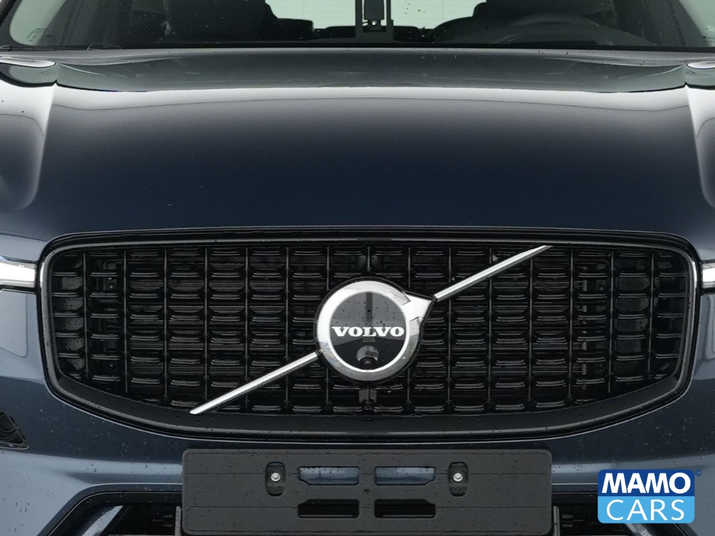 Fahrzeugabbildung Volvo XC60 T8 AWD Plus Dark ACC/PANO/HUD/BLIS/360°/AHK