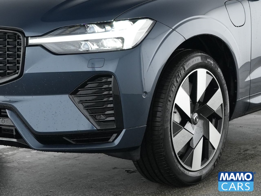 Fahrzeugabbildung Volvo XC60 T8 AWD Plus Dark ACC/PANO/HUD/BLIS/360°/AHK