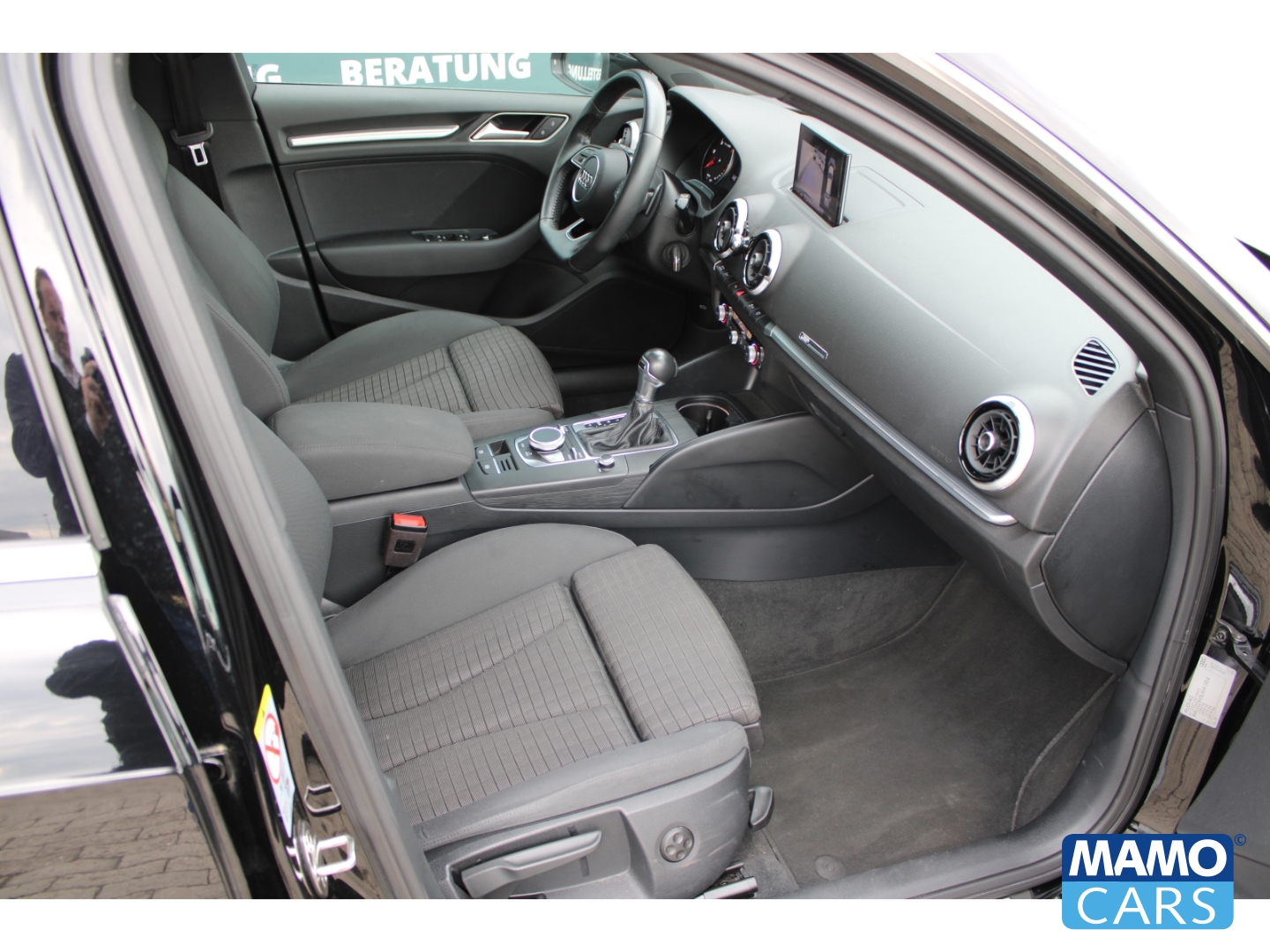 Fahrzeugabbildung Audi A3 Sportback 35 TDI sport S line/PANO/AHK/Rückfahrkamera