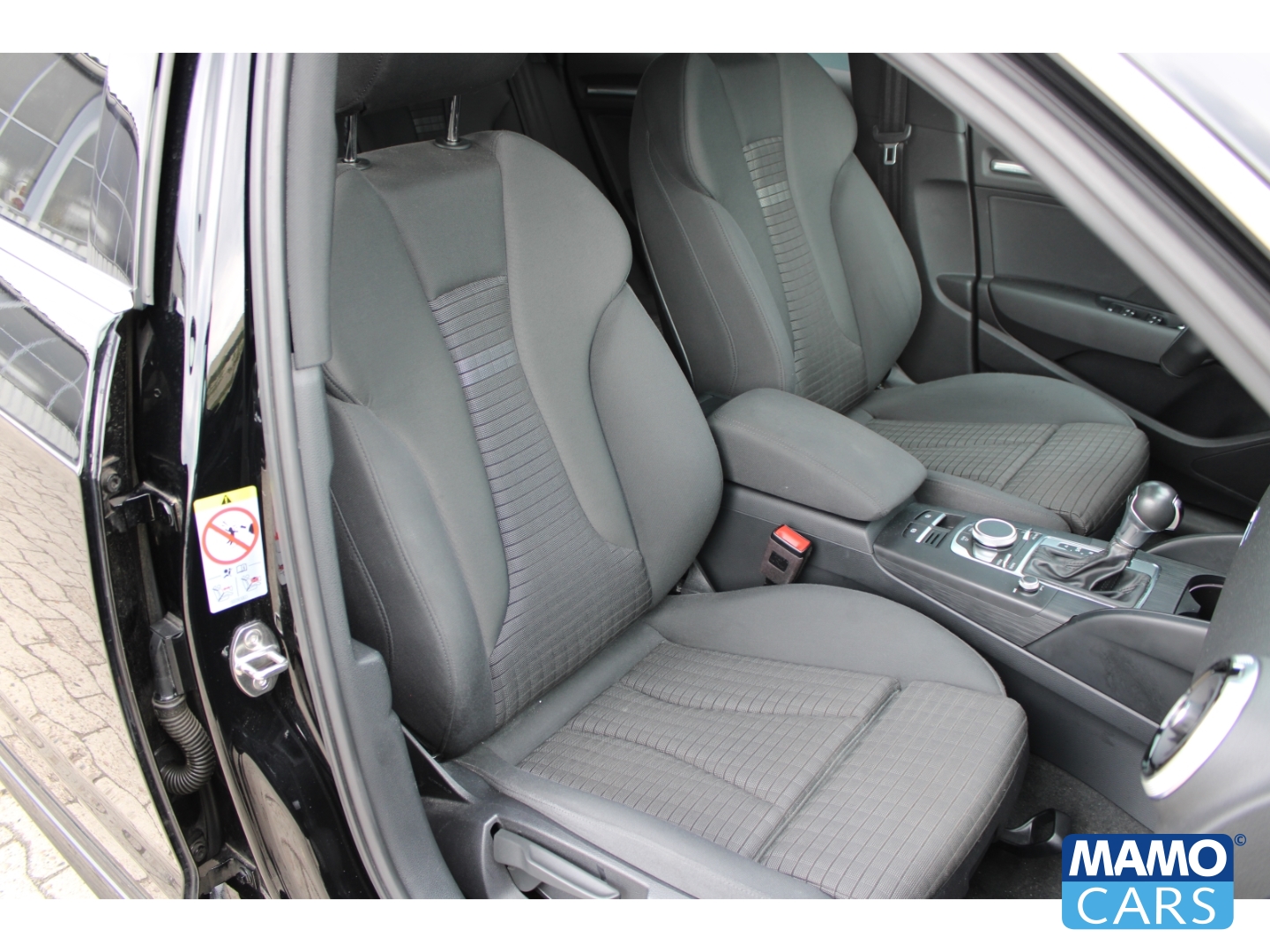Fahrzeugabbildung Audi A3 Sportback 35 TDI sport S line/PANO/AHK/Rückfahrkamera