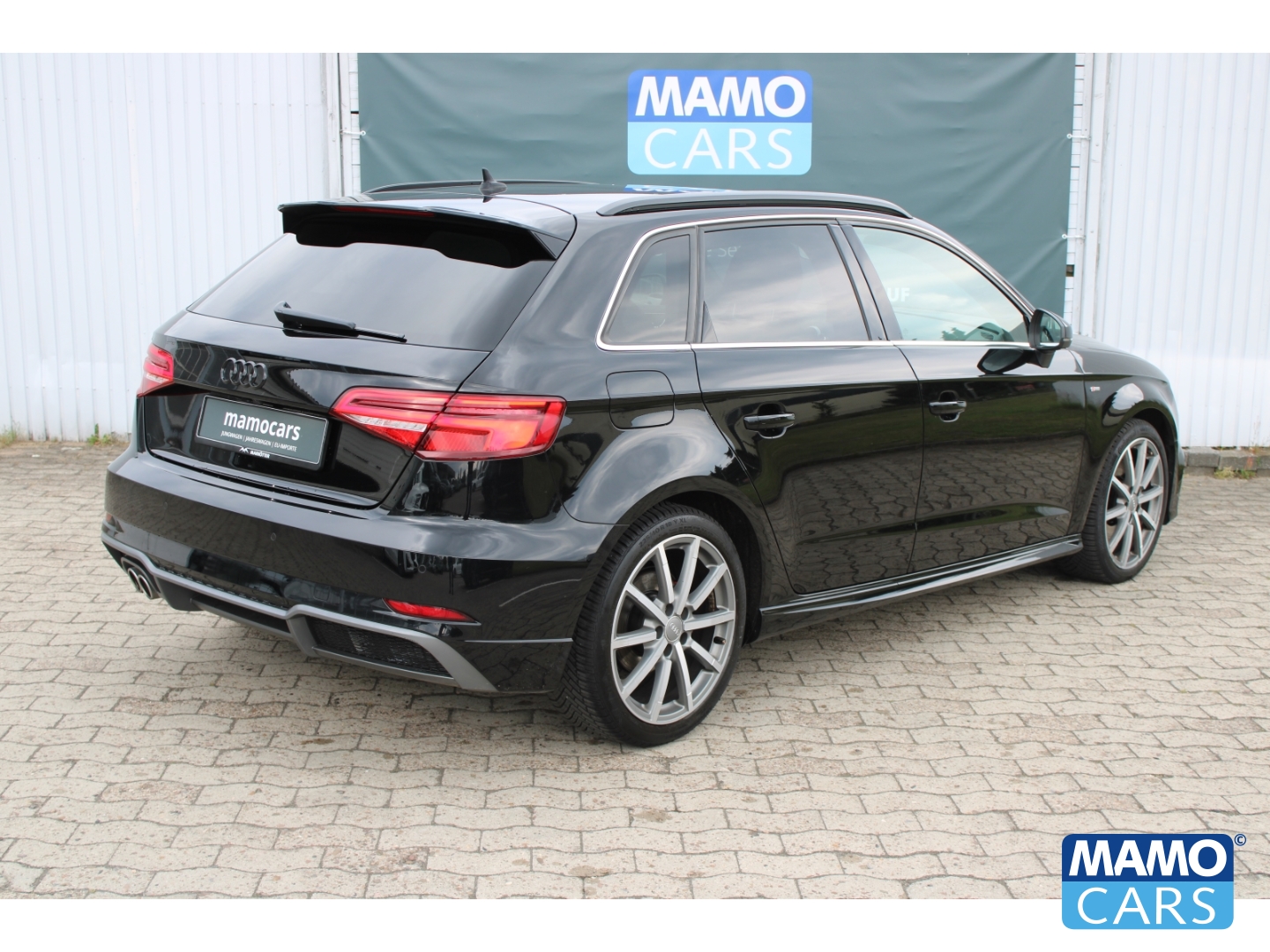 Fahrzeugabbildung Audi A3 Sportback 35 TDI sport S line/PANO/AHK/Rückfahrkamera
