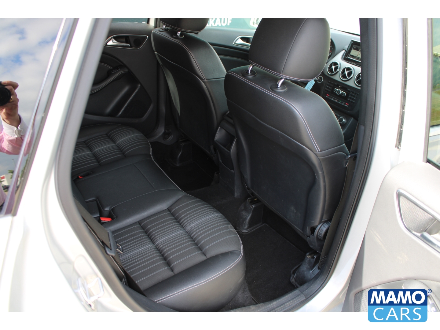 Fahrzeugabbildung Mercedes-Benz B 200 AHK/Allwetter/Rückfahrkamera/PDC/Sportpaket