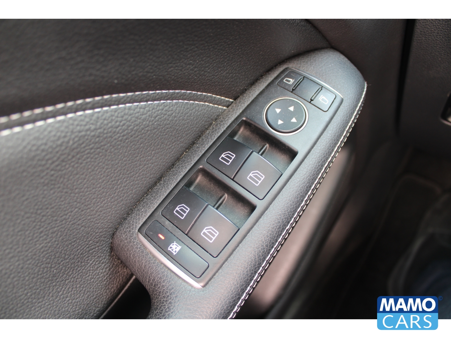 Fahrzeugabbildung Mercedes-Benz B 200 AHK/Allwetter/Rückfahrkamera/PDC/Sportpaket