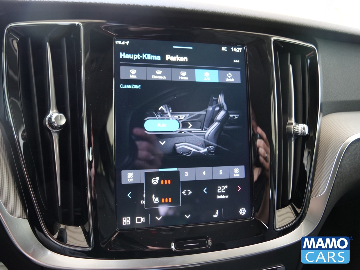 Fahrzeugabbildung Volvo V60 T6 AWD Recharge Plus Dark ACC/BLIS/STHZ/360°