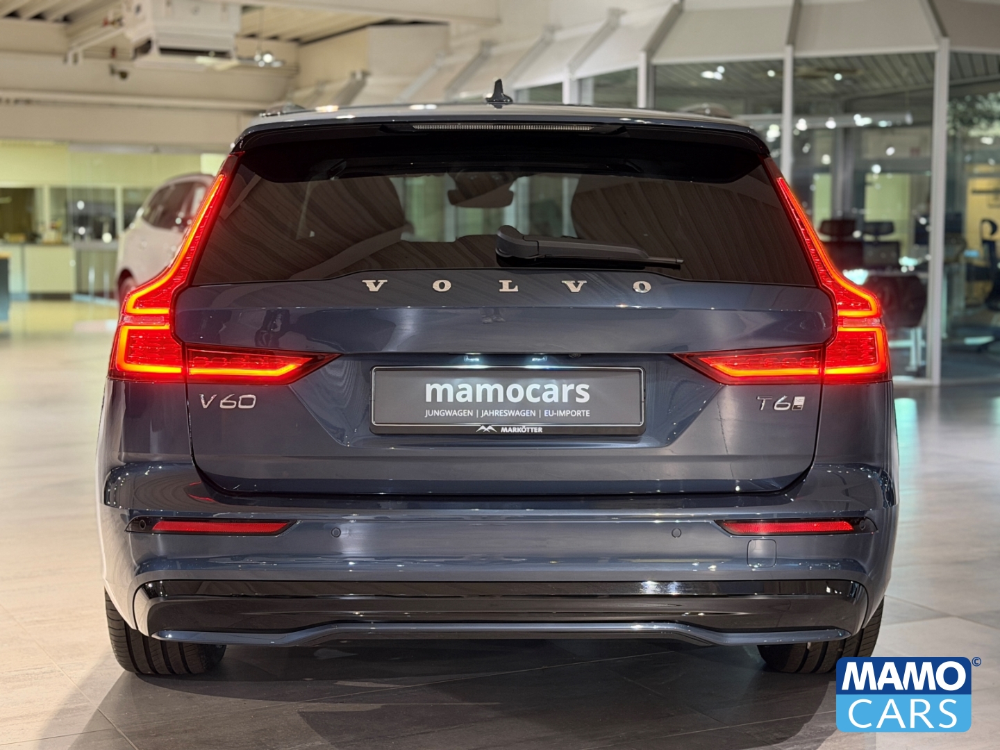 Fahrzeugabbildung Volvo V60 T6 AWD Recharge Plus Dark ACC/BLIS/STHZ/360°